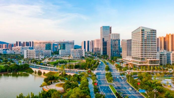 南方日報雙跨版！中新廣州知識城：新之所向，知繁“業”茂